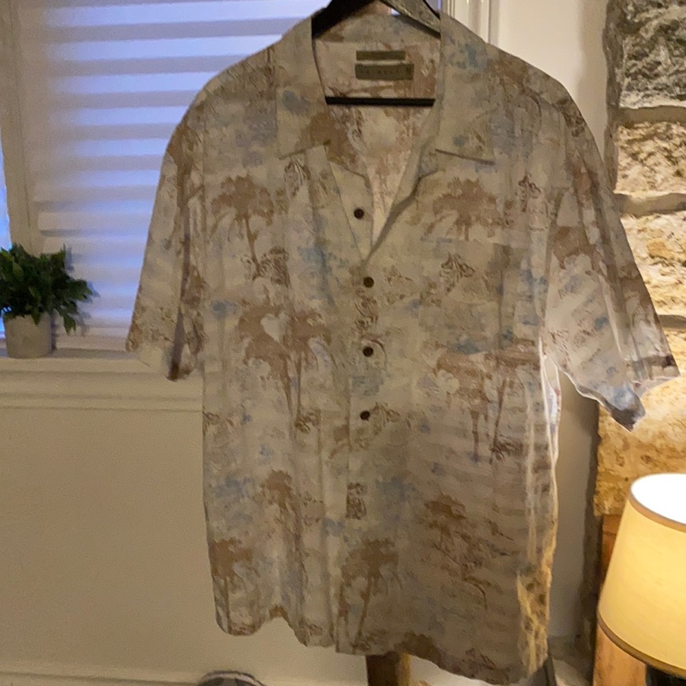 💥2/$20💥Men’s/ladies button down shirt